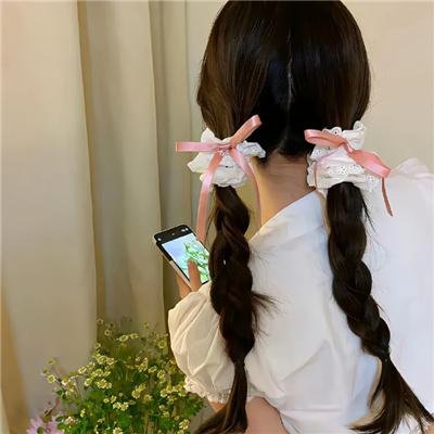 让她走